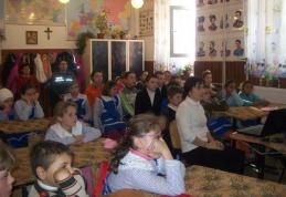 Săptămâna educației globale: Marcată şi de către elevii Şcolii „Dimitrie Pompeiu” Broscăuți