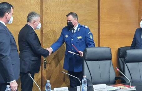 Fostul șef al Jandarmeriei Botoșani a fost decorat cu Emblema de onoare a Ministerului Afacerilor Interne - FOTO
