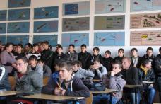 Grup Şcolar „Al. Vlahuţă”: Captivi în libertate!