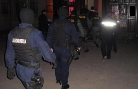 Petrecăreți gălăgioși amendați de jandarmii din Botoșani