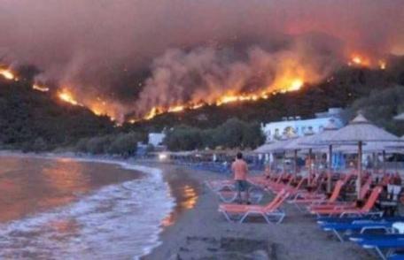 Avertizare pentru turiștii români: Incendiu puternic în insula Kefalonia din Grecia
