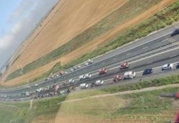 Carambol pe Autostrada Soarelui: 55 de mașini au fost implicate. A fost activat planul roșu - FOTO