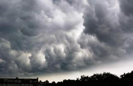 Meteorologii au emis cod galben de instabilitate atmosferică pentru județul Botoșani