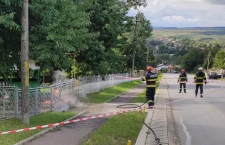 Clipe de panică la Dorohoi după ce o conductă de gaze a luat foc - FOTO