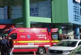 Tragedie la mall-ul din Botoșani! Un bărbat a decedat după ce s-a înecat cu mâncare