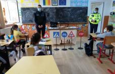 Activități ale polițiștilor din cadrul Biroului de Siguranță Școlară - FOTO