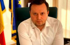 Cătălin Silegeanu: „Statul eșuat alimentează românii cu criză la micul dejun, prânz și cină”