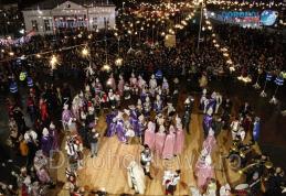 Dragul și dorul tradițiilor sărbătorilor de iarnă - Festivitate de datini și obiceiuri la Dorohoi – VIDEO  / FOTO