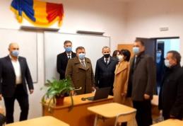 Colegiul Național „Grigore Ghica” Dorohoi vizitat de miniștrii  Attila Cseke și Marius Budăi - FOTO