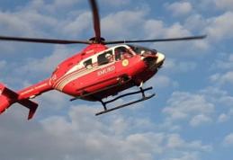 Băiețelul căzut de la etajul 3, transferat cu un elicopter SMURD la Iași
