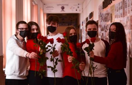 Iubește românește - Poveste de Dragobete la Liceul „Regina Maria” Dorohoi - FOTO
