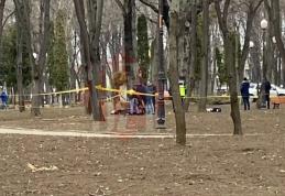 Tânăr găsit împușcat în cap în Parcul Copou din Iași! Se presupune că este un polițist din județul Botoșani