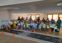Ora de educație rutieră la grădiniță – Proiect desfășurat la Grădinița „Albă ca Zăpada” Dorohoi 