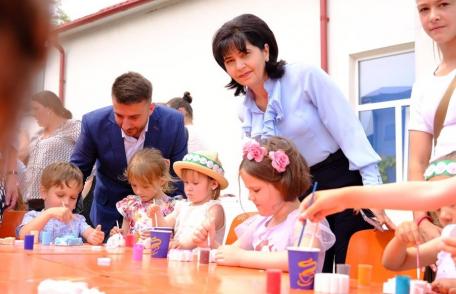 300 de elevi și preșcolari din Gorbănești și Hlipiceni sărbătoriți de social-democrați - FOTO