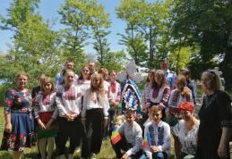 Eroii cinstiți de elevi și oficialitățile din Viișoara - FOTO