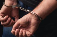 Tânăr reținut și escortat la Penitenciarul Botoșani după ce a condus băut și fără permis