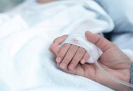 Un copil din Suceava a fost la un pas de moarte după ce a mâncat o conservă