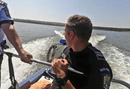 Acțiuni ale polițiștilor în zona lacului de acumulare Stânca-Costești