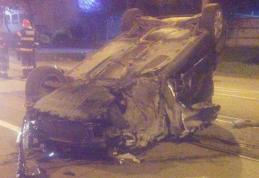 Accident grav în Botoșani: Tânăr ajuns la spital după ce s-a izbit cu mașina într-un stâlp 