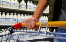 O nouă Lege adoptată de Parlament: Laptele și produsele lactate, obligatoriu pe rafturi separate în magazine și supermarketuri