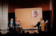 Sesiune de teatru la Dorohoi: Dorohoienii s-au delectat cu piesa „Terapie în 3”