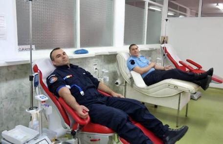 Jandarmii botoșăneni - donatori onorifici de sânge
