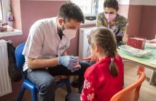 125 de copii din comuna Havârna au beneficiat de consultații medicale gratuite oferite de Caravana cu Medici - FOTO