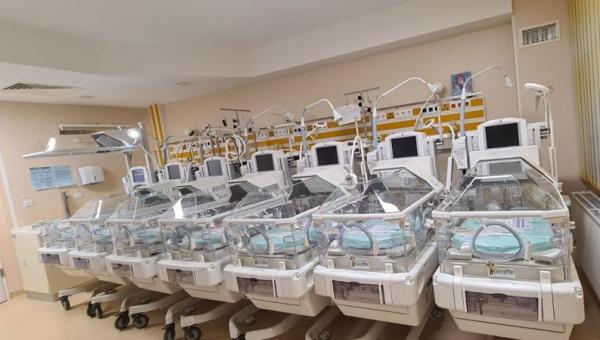Incubatoare de ultimă generație pentru secția de Terapie Intensivă Neonatală a Maternității Botoșani - FOTO
