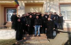 Activitate de cerc pedagogic a profesorilor de religie din zona Dorohoi - FOTO