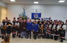 Tradiționala serbare „Pomul de Crăciun” organizată la sediul Inspectoratului de Jandarmi Botoșani - FOTO