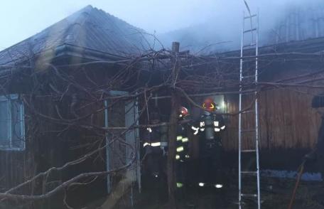Un bărbat din Vorona și-a pierdut viața într-un incendiu care i-a cuprins camera în care locuia - FOTO