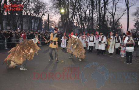 Parada formațiilor de datini și obiceiuri - Banda Broscăuți: VIDEO – FOTO