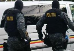 Femeie bănuită de contrabandă, reținută de polițiști în urma unor percheziții