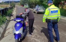 Minor fără permis de conducere depistat în trafic cu un motoscuter neînregistrat