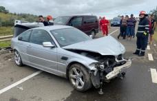 Accident pe drumul Botoșani – Săveni: Două persoane au ajuns la spital în urma ciocnirii a două mașini - FOTO