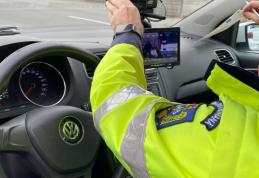 Tânăr fără permis prins de polițiști circulând cu viteză excesivă