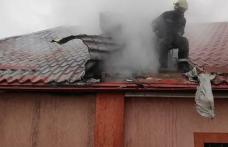 Casă din Botoșani la un pas de incendiu din cauza coșului de fum necurățat