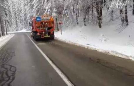 DRDP Iași: După o zi și o noapte de ninsori abundente, pe toate drumurile naționale din zona Moldovei se circulă în condiții bune