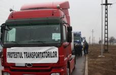 Protest spontan al transportatorilor și fermierilor români. Vezi ce i-a scos în stradă!