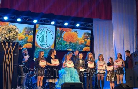 Festivalul Național de Muzică Ușoară „Mărțișor Dorohoian” 2024: Gală plină de talente și emoții - FOTO
