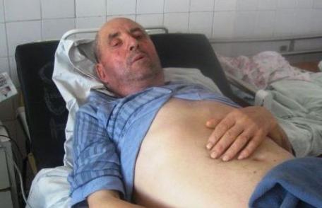 Supraviețuire miraculoasă a unui bătrân din Broscăuți: Şi-a băut urina şi a mâncat coji de cartofi