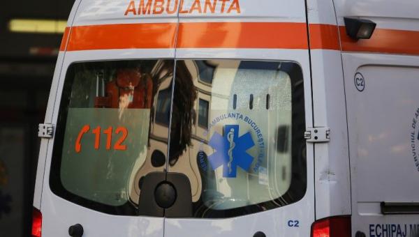 Bărbat din Dorohoi rănit într-un accident după ce a ațipit la volan