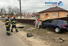 Pompierii au intervenit de urgență după ce o mașină a rupt o conductă de gaz din Broscăuți - FOTO