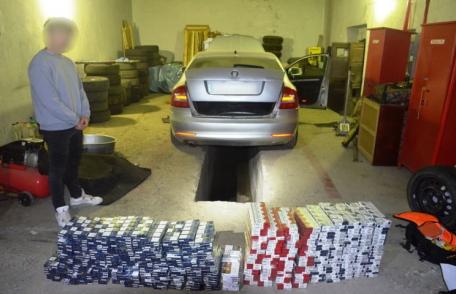 Ţigări de contrabandă descoperite într-o maşină condusă de un tânăr de 19 ani - FOTO