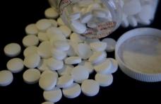 Super-aspirina, medicamentul care ar putea vindeca 11 feluri de cancer. Tumoarea se autodistruge
