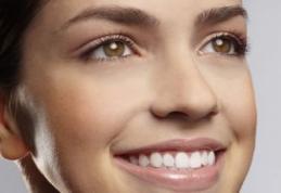 Dr. Oz: Soluţii naturale ca să-ţi albeşti dinţii rapid şi ieftin