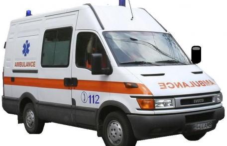 Dorohoi: Ambulanţă pe post de taxi