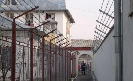 „O zi în penitenciar” pentru opt elevi din Dorohoi
