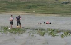 Tânărul înecat în lacul de acumulare Sitna, recuperat după 12 ore de căutări