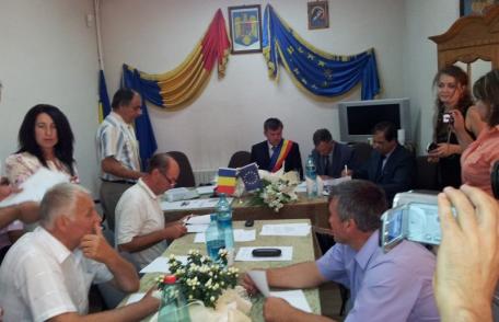 Primarul Romică Magopeţ şi a Consiliul Local Ibăneşti a fost învestit